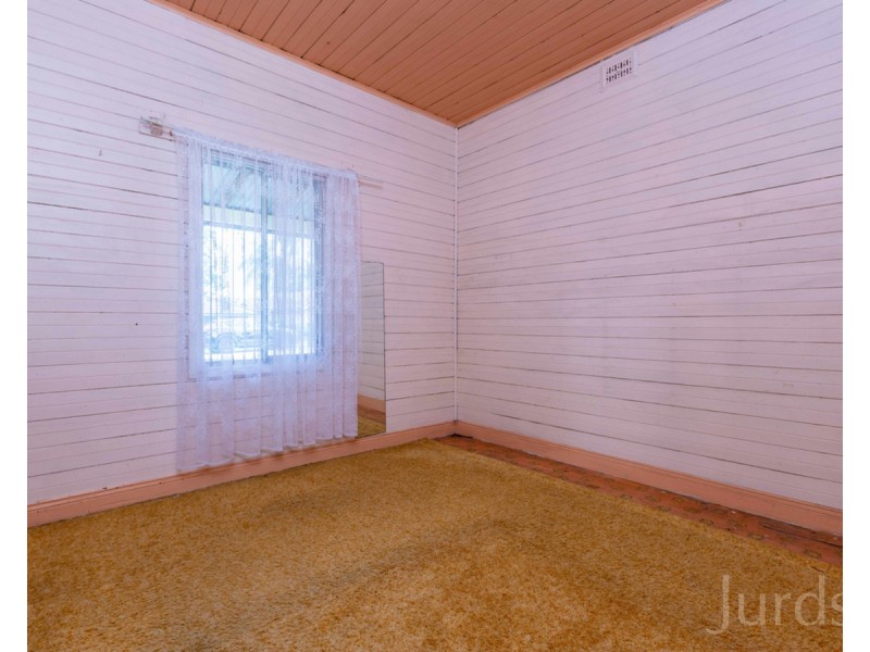 11 Halcyon Street, Cessnock NSW 2325