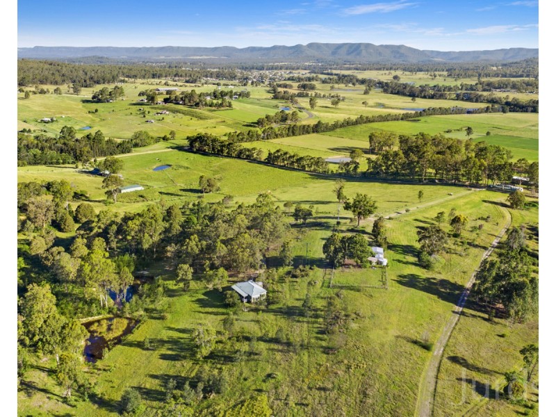 42 Lewis Lane, Millfield NSW 2325