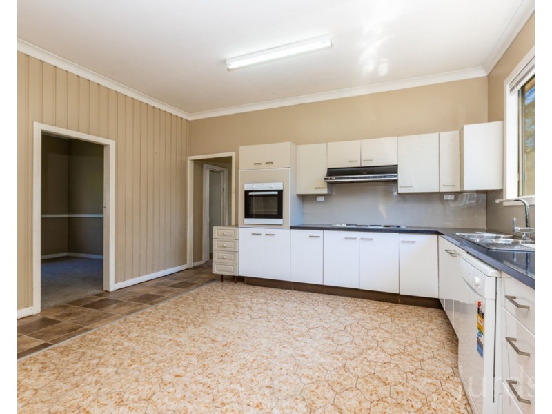 30 Cessnock Road, Neath NSW 2326