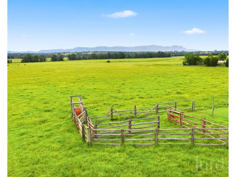 437 Talga Road, Lovedale NSW 2325