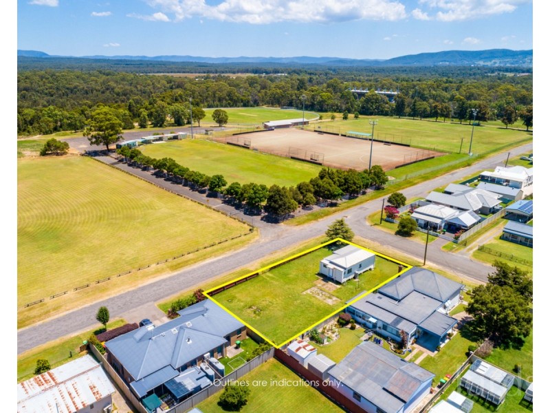 10 Fourth Street, Cessnock NSW 2325