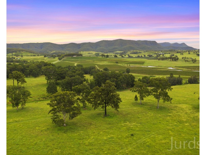 402 Oakey Creek Road, Pokolbin NSW 2320