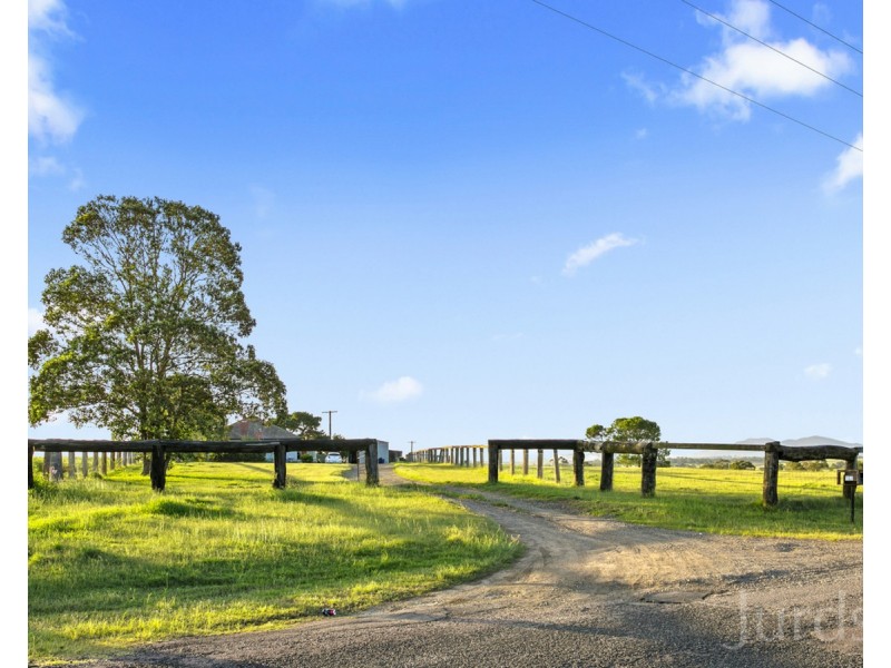 105 Windermere Road, Lochinvar NSW 2321