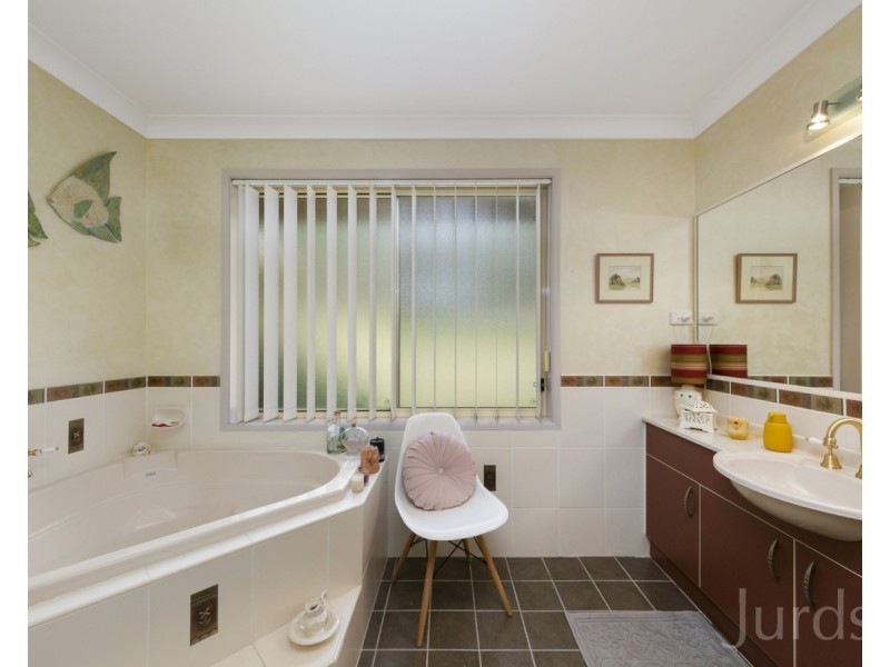 1 Hanwood Road, North Rothbury NSW 2335