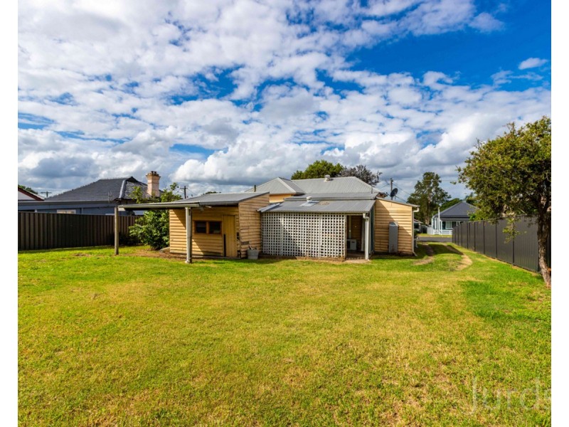 35 Love Street, Cessnock NSW 2325