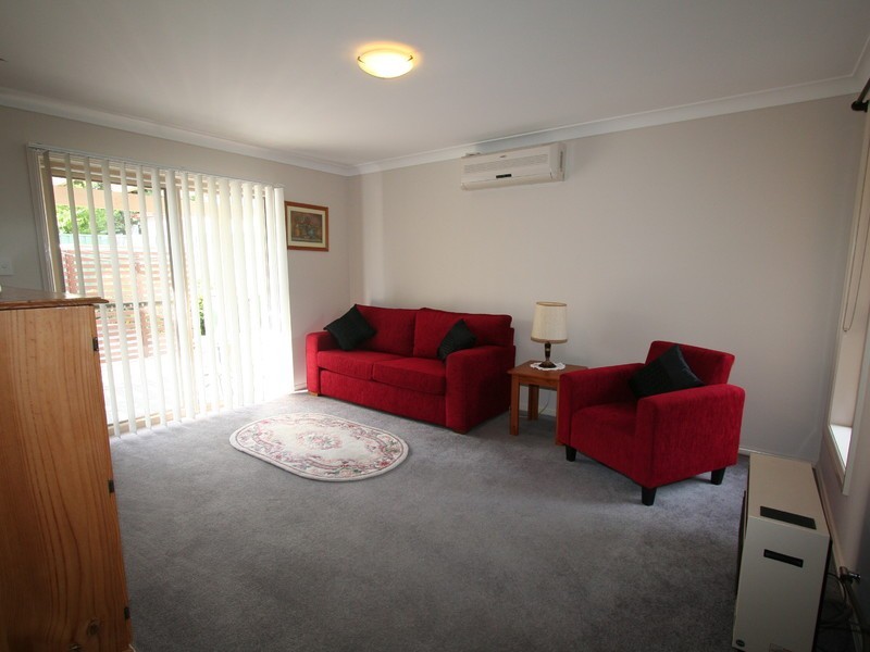 2/11A Greta St, Aberdare NSW 2325