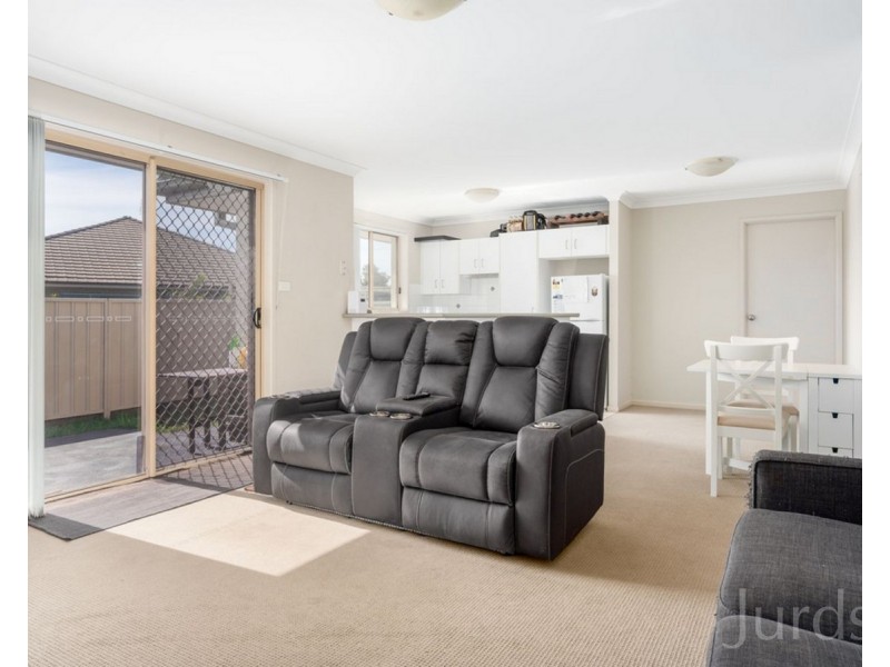 14/12 Denton Park Drive, Rutherford NSW 2320