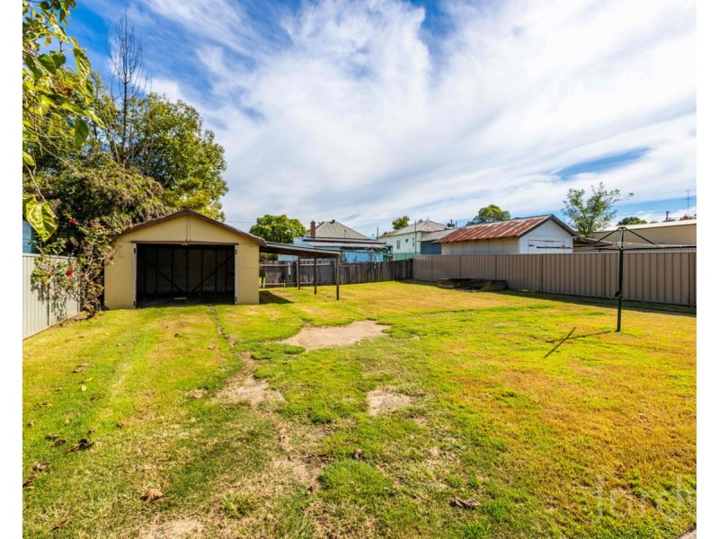 35 Boomerang Street, Cessnock NSW 2325