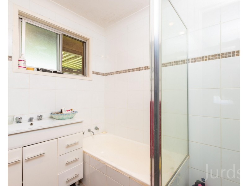 9 Racecourse Road, Cessnock NSW 2325