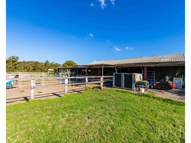 9 Racecourse Road, Cessnock NSW 2325