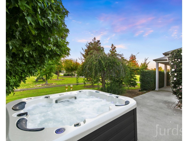 1368 Wine Country Drive, Rothbury NSW 2320