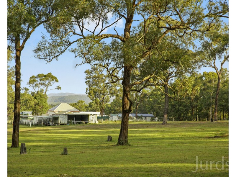 32 Carrs Road, Neath NSW 2326