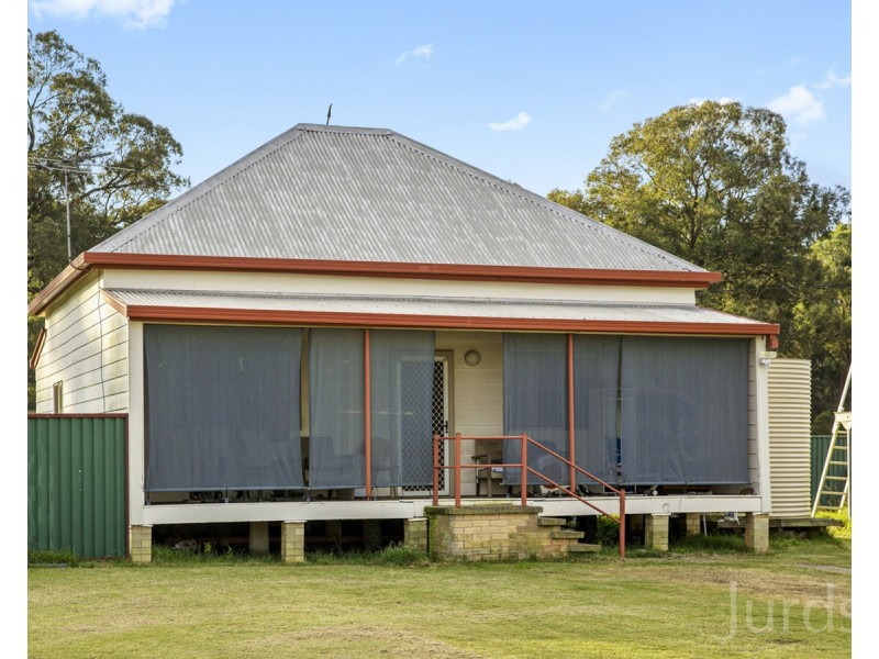 32 Carrs Road, Neath NSW 2326