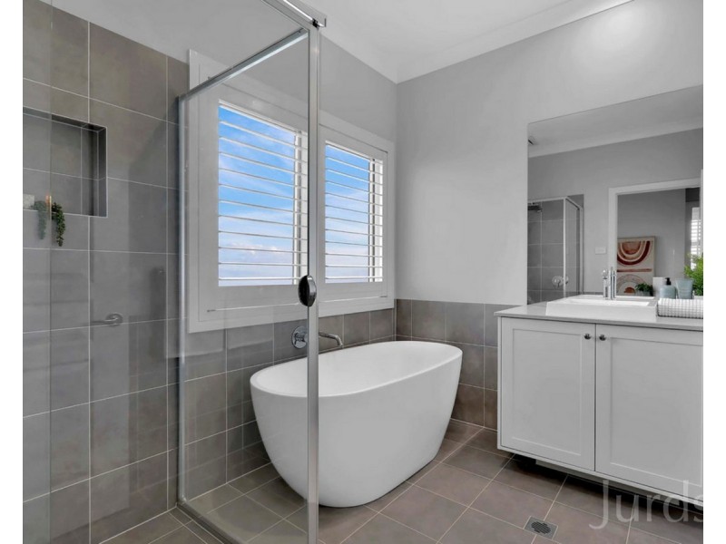 23 Kinnavane Road, North Rothbury NSW 2335