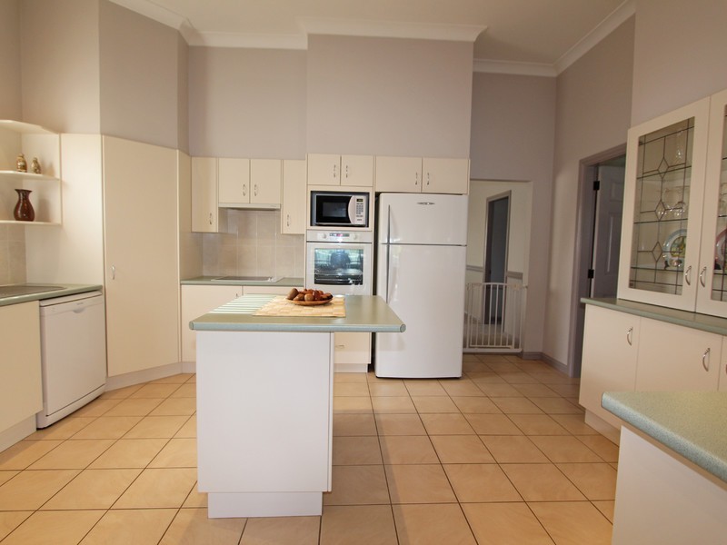 7 Jeffries Street, Kearsley NSW 2325