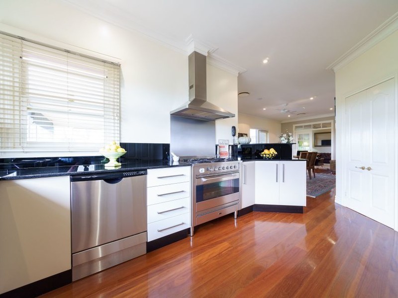 30 Coachmans Drive, Singleton NSW 2330