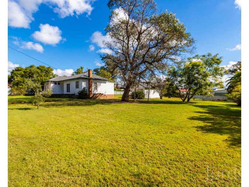 13 & 15 Main Road, Paxton NSW 2325