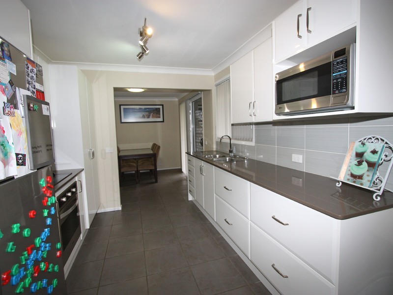 12 Elliott Street, Kurri Kurri NSW 2327