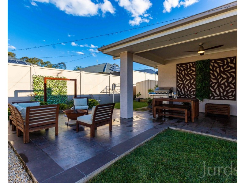 14 Ainsworth Crescent (Huntlee), North Rothbury NSW 2335