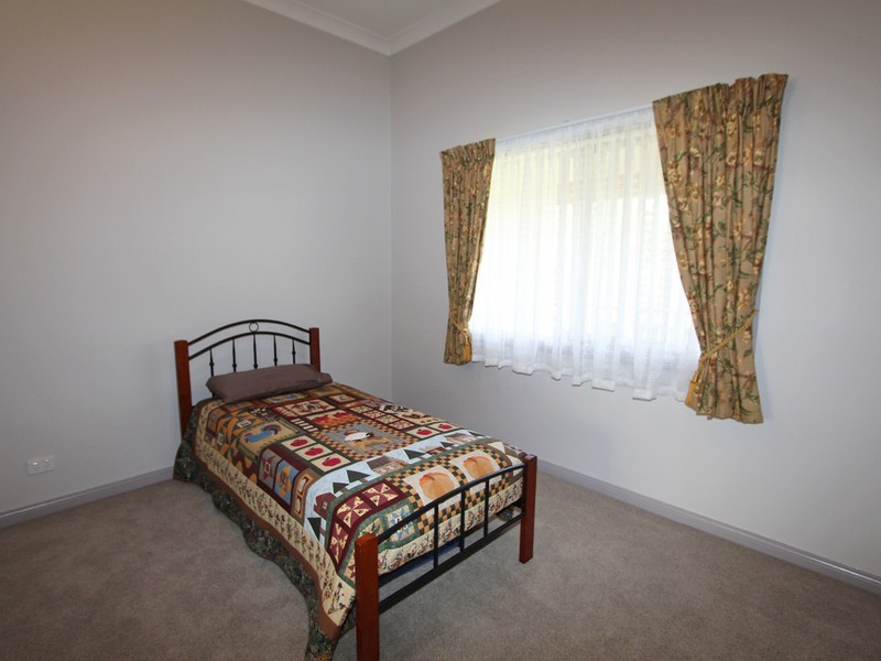 7 Jeffries Street, Kearsley NSW 2325