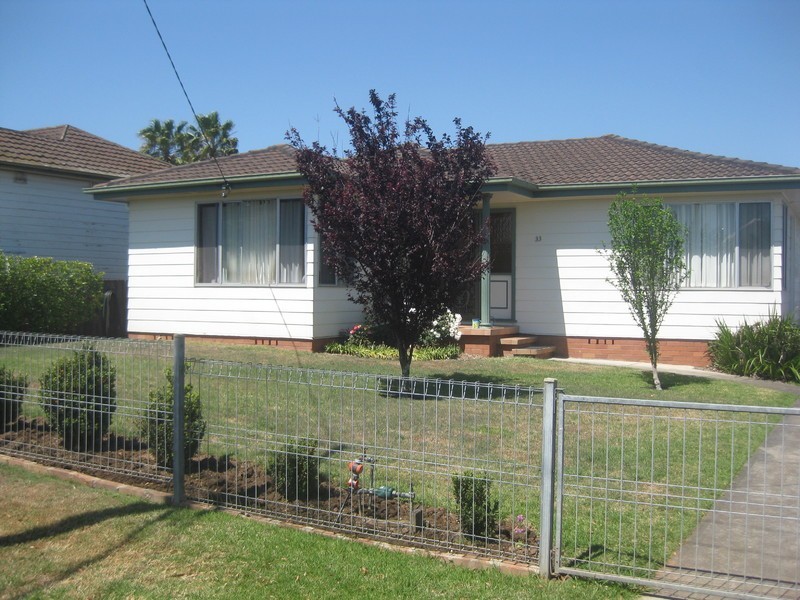 33 Moore St, Cessnock NSW 2325
