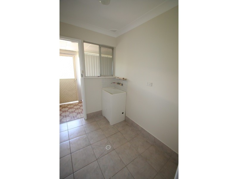 33 Moore St, Cessnock NSW 2325