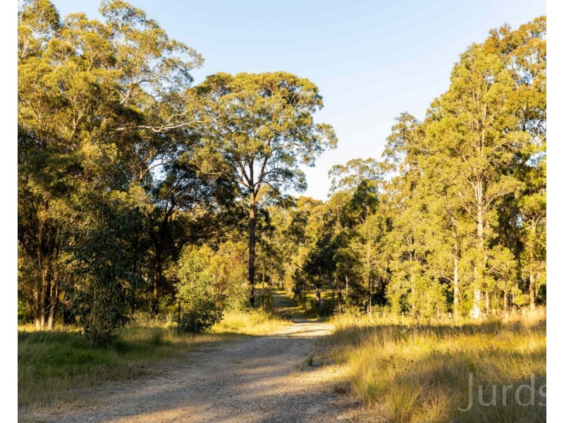 425 Lake Road, Elrington NSW 2325