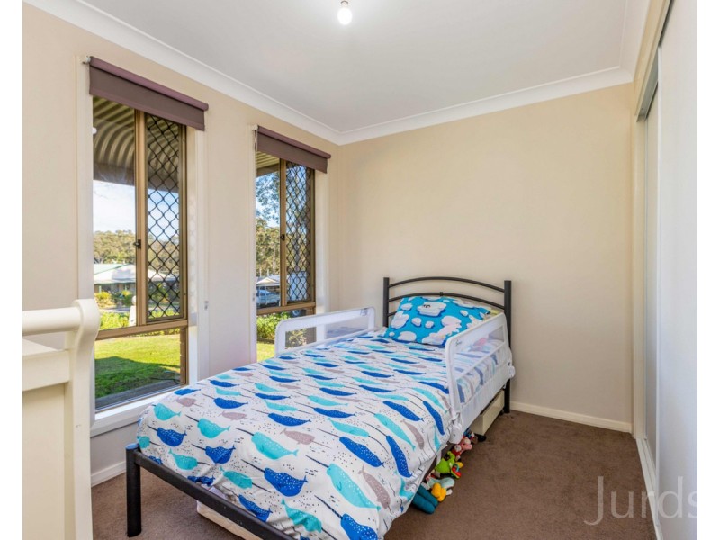 9 Stirling Street, Abernethy NSW 2325