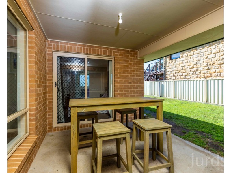 9 Stirling Street, Abernethy NSW 2325