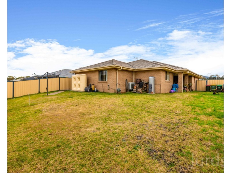 10 Tempranillo Crescent, Cessnock NSW 2325