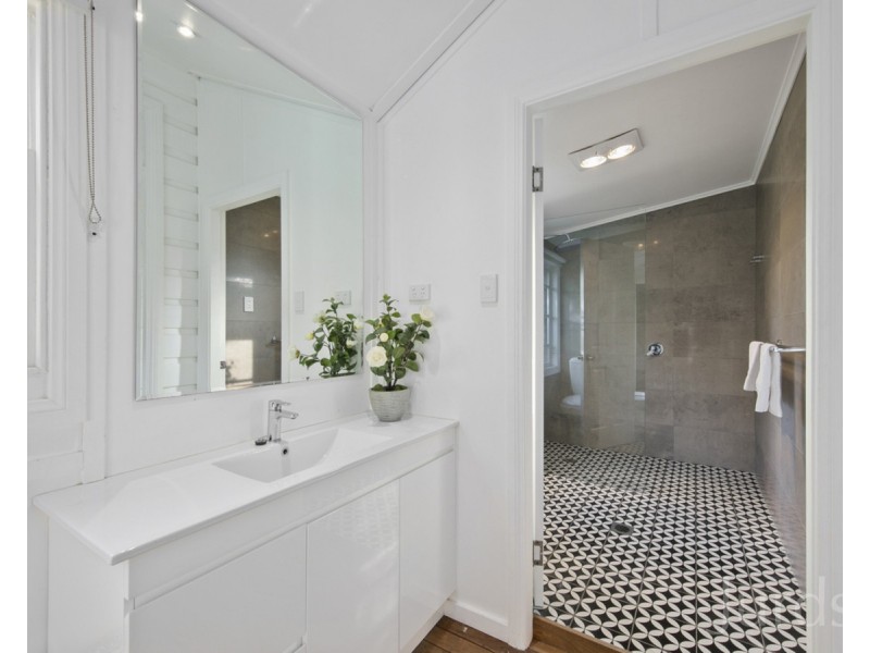 8 Owens Avenue, Millfield NSW 2325