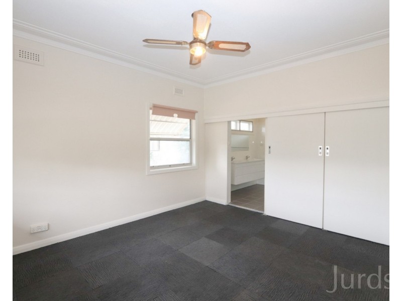 13 Guest Street, Cessnock NSW 2325