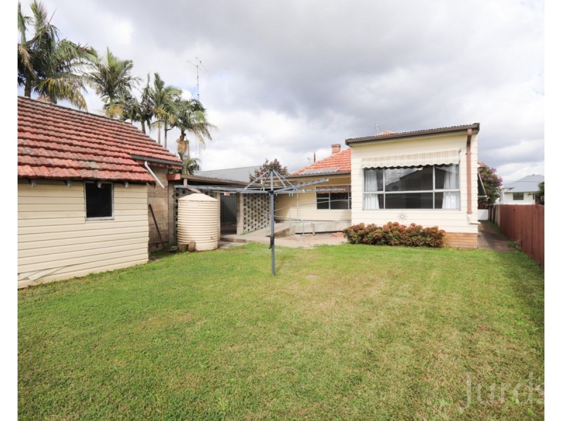 13 Guest Street, Cessnock NSW 2325