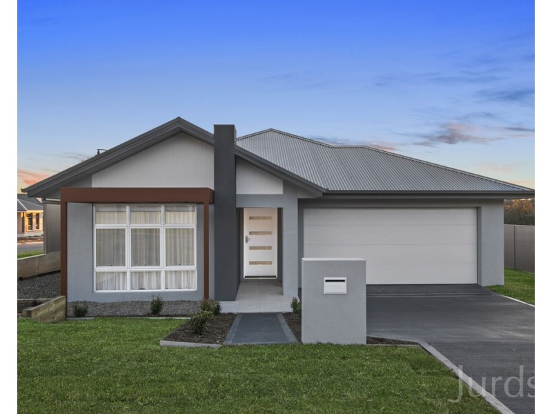 17 Moran Parkway, North Rothbury NSW 2335