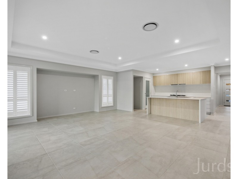 17 Moran Parkway, North Rothbury NSW 2335