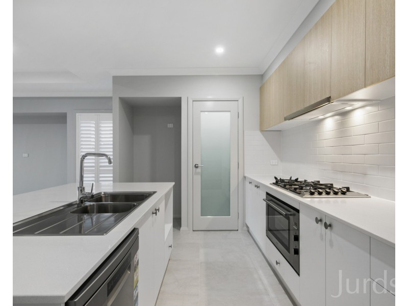 17 Moran Parkway, North Rothbury NSW 2335