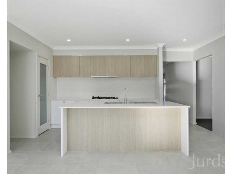 17 Moran Parkway, North Rothbury NSW 2335