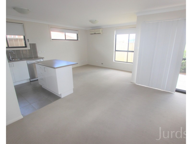 2/9 King Street, Cessnock NSW 2325