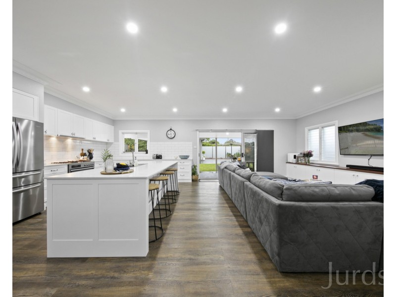 10 Glebe Street, East Maitland NSW 2323