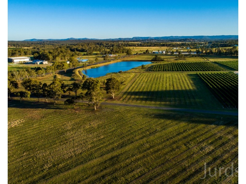 305 Wine Country Drive, Nulkaba NSW 2325