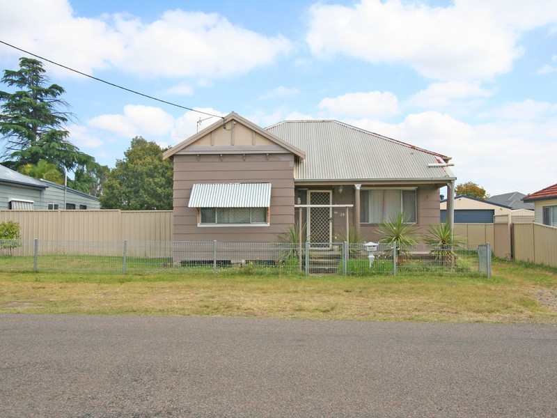 14 Margaret Street, Cessnock NSW 2325