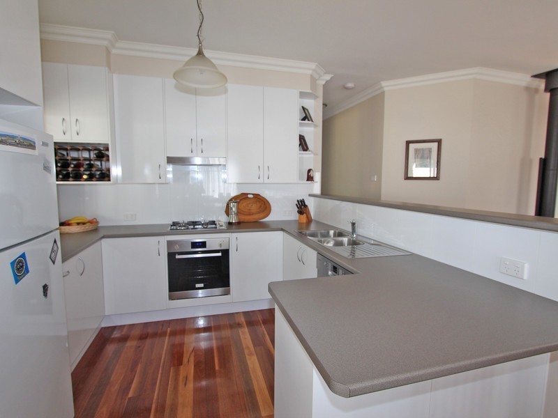 18 Howe Street, Broke NSW 2330