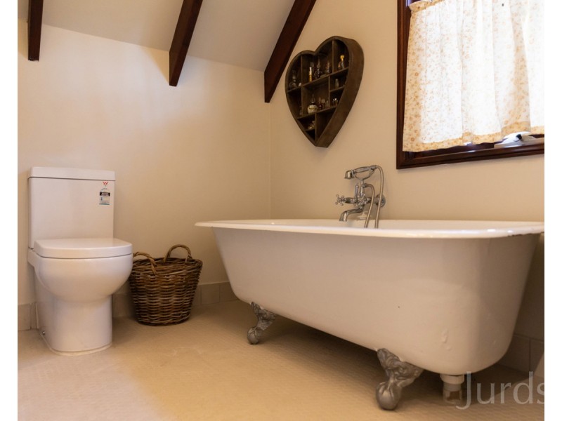 14 Merewether Close, North Rothbury NSW 2335