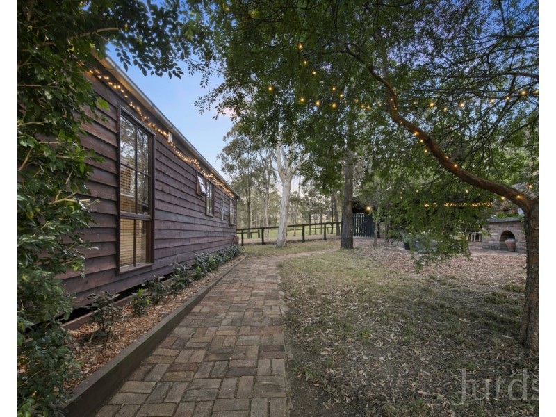 14 Merewether Close, North Rothbury NSW 2335