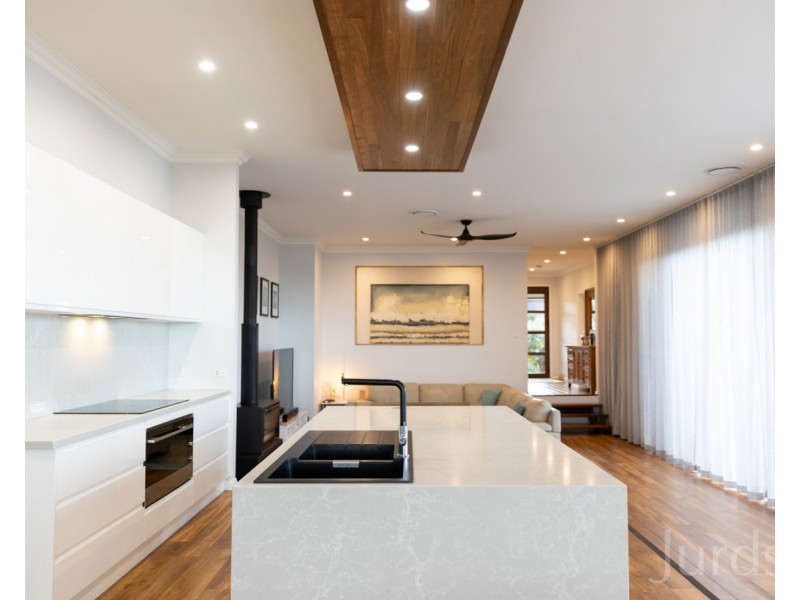 8 Albuera Close, Morpeth NSW 2321