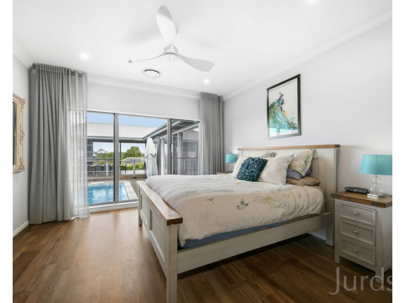 8 Albuera Close, Morpeth NSW 2321