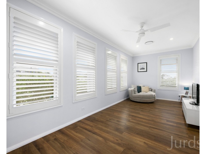 8 Albuera Close, Morpeth NSW 2321