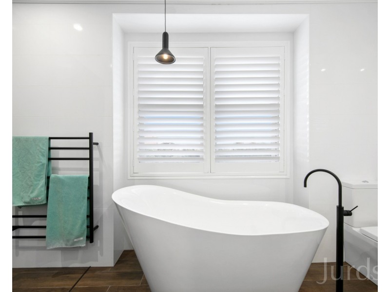 8 Albuera Close, Morpeth NSW 2321