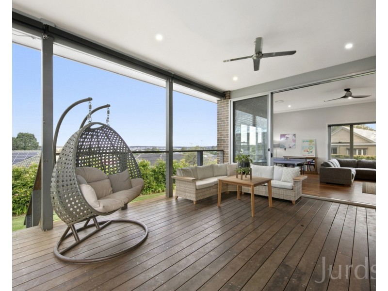 8 Albuera Close, Morpeth NSW 2321