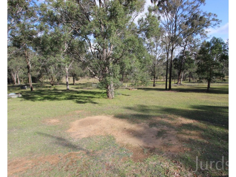 42 Tuckers Lane, North Rothbury NSW 2335